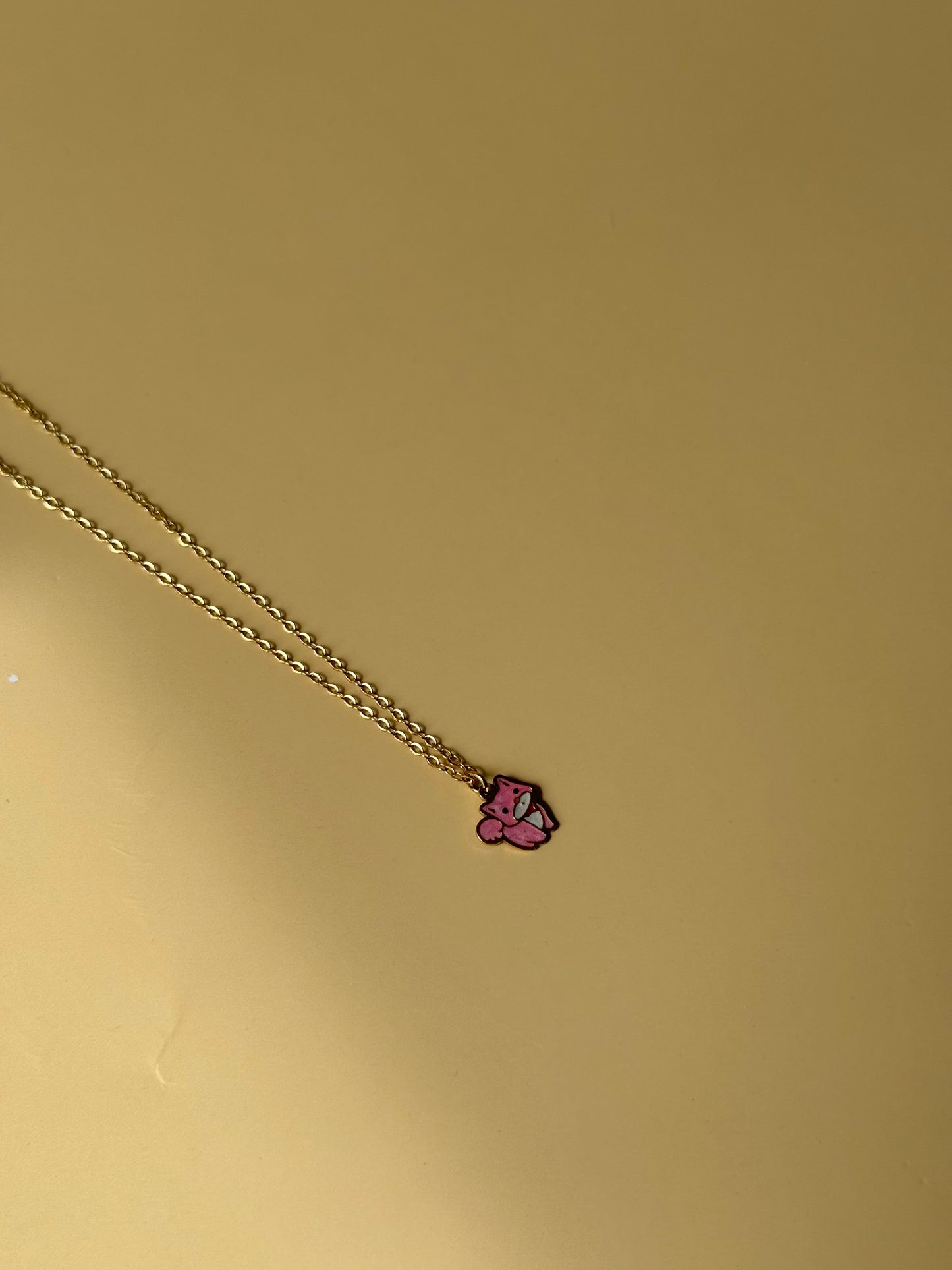 Collier chat rose