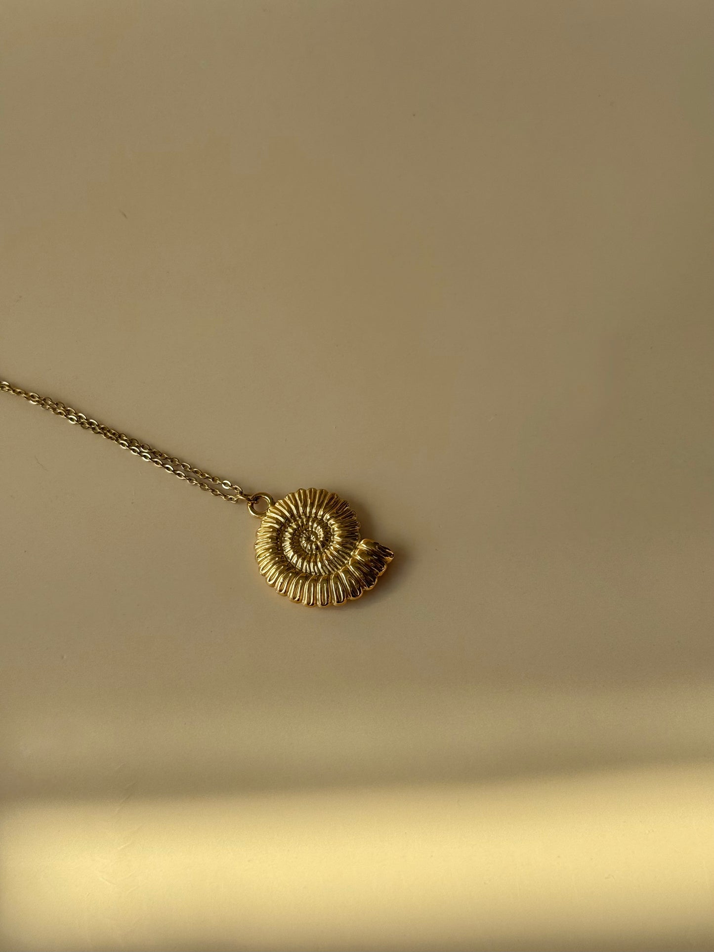 Collier Lucerne