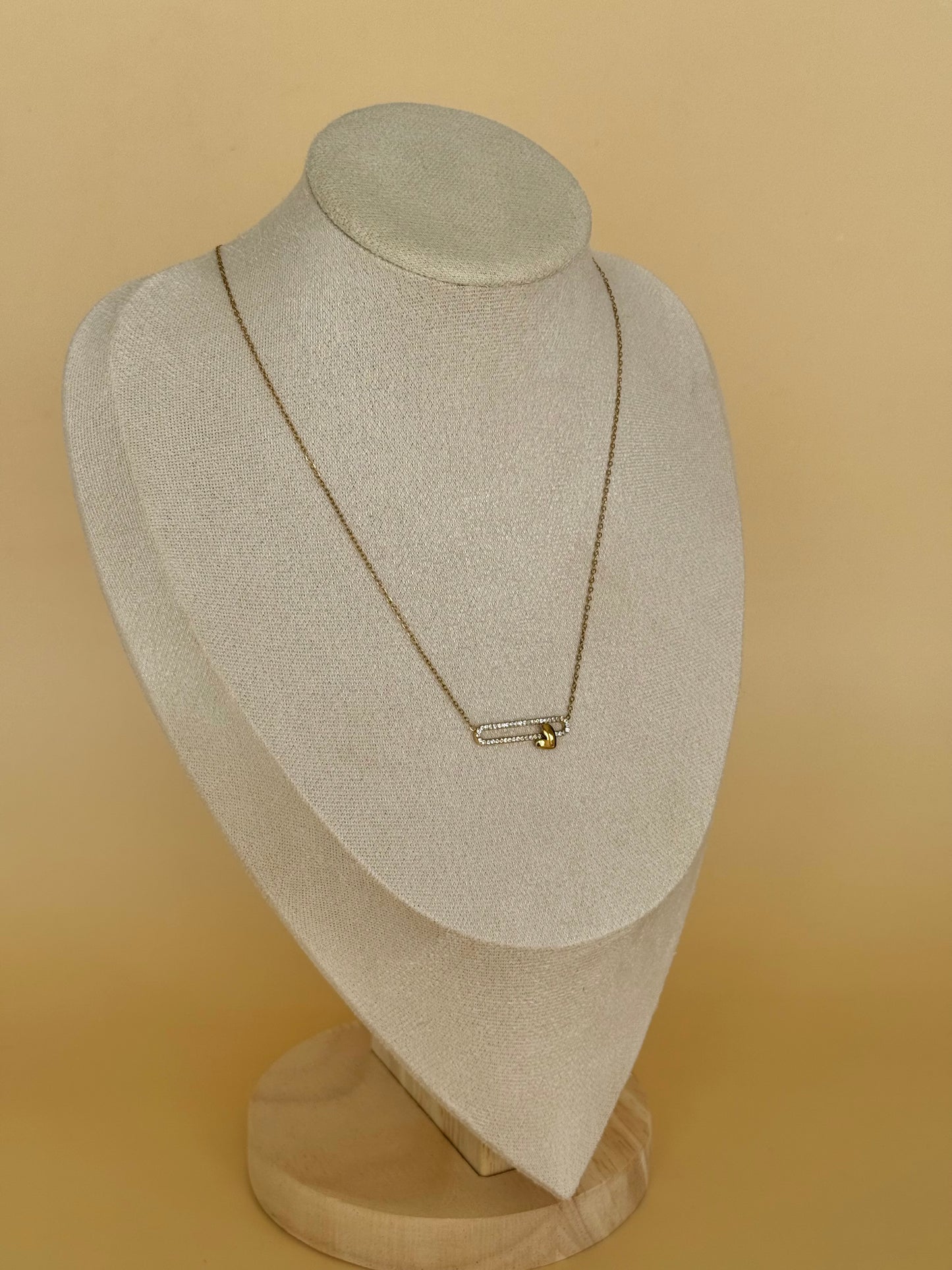 Collier Chelly